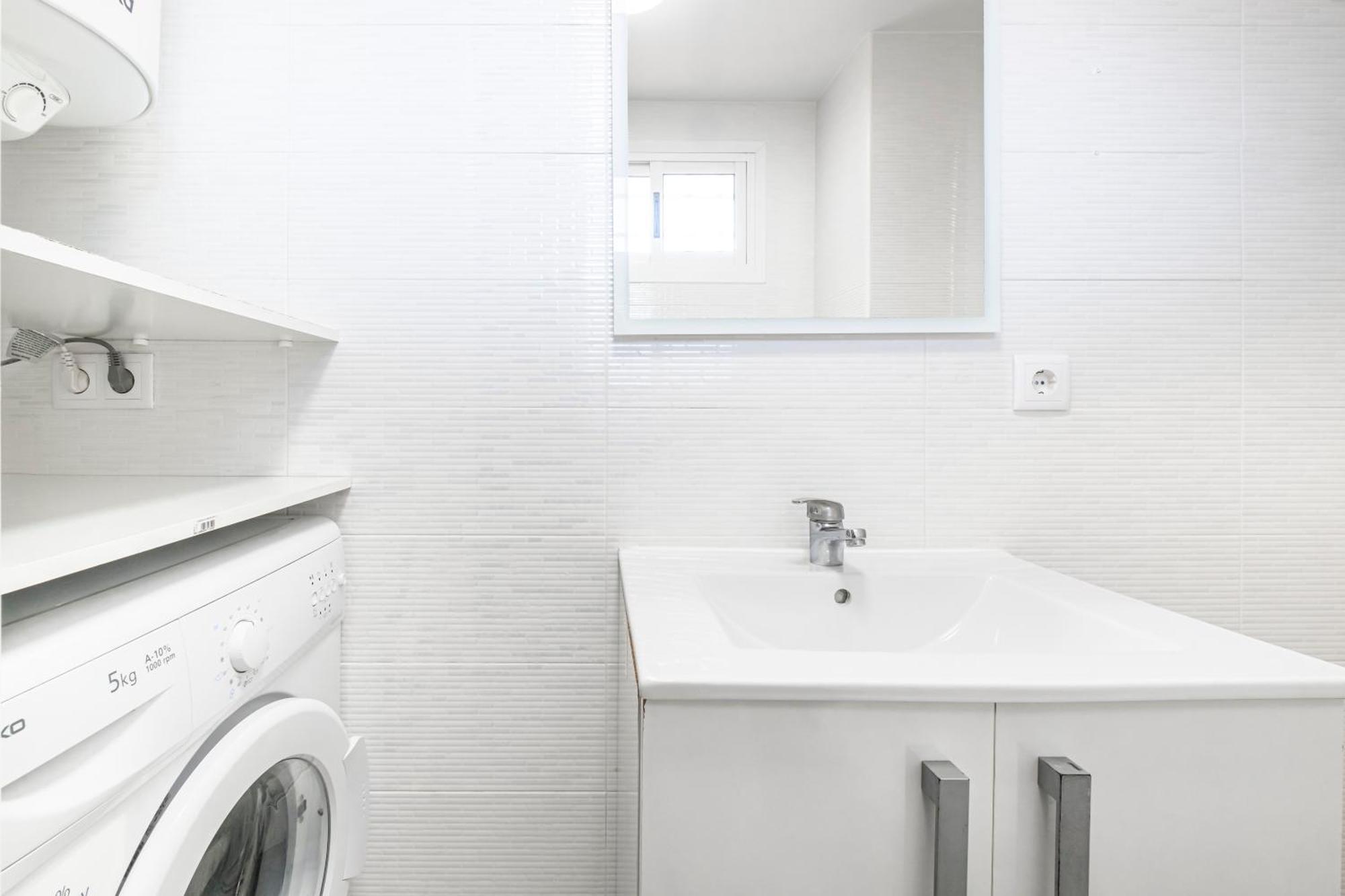 Acuarium 3-19-e Levante Apartamento